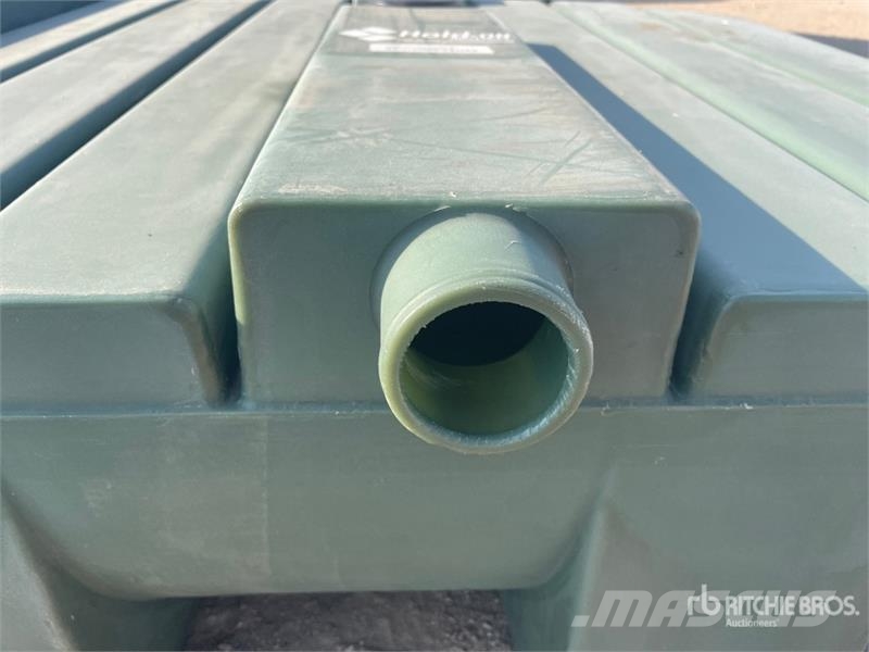 155 gal Poly RV Septic Tank (Unused) Depósitos de combustible y aditivos