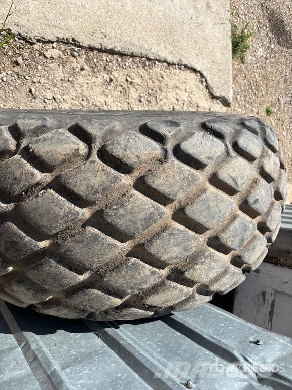 16.5-16.1 Tire Kiti naudoti statybos komponentai