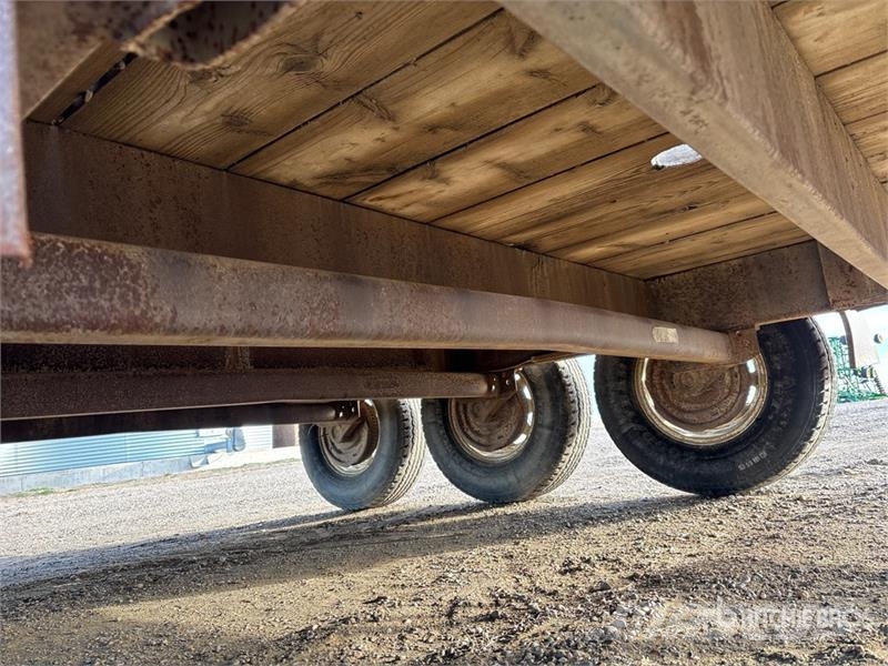 16 ft Tri/A Flatbed Trailer Прицепы-платформы/боковая разгрузка