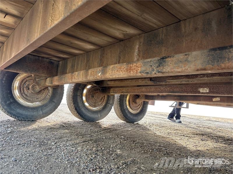 16 ft Tri/A Flatbed Trailer Прицепы-платформы/боковая разгрузка