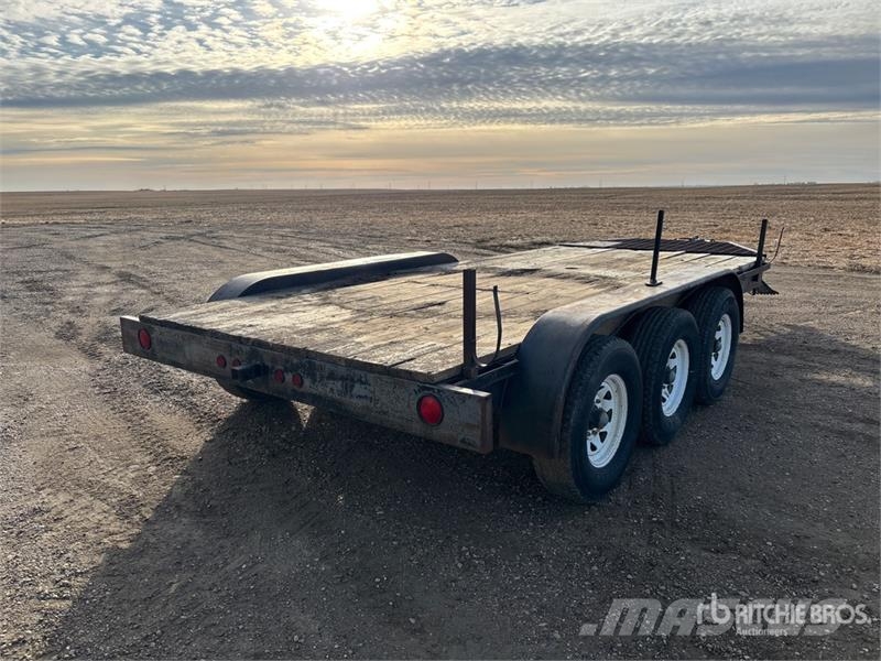 16 ft Tri/A Flatbed Trailer Прицепы-платформы/боковая разгрузка