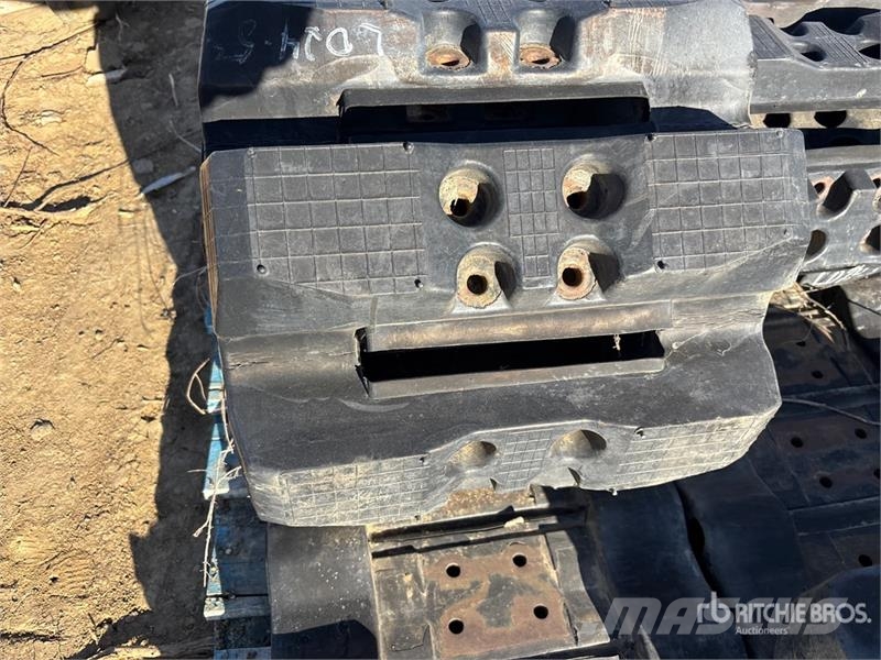  17.5" rubber tracks مكونات أخرى