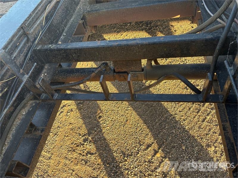  17 ft Windrower Transport Trailer مقطورات أخرى