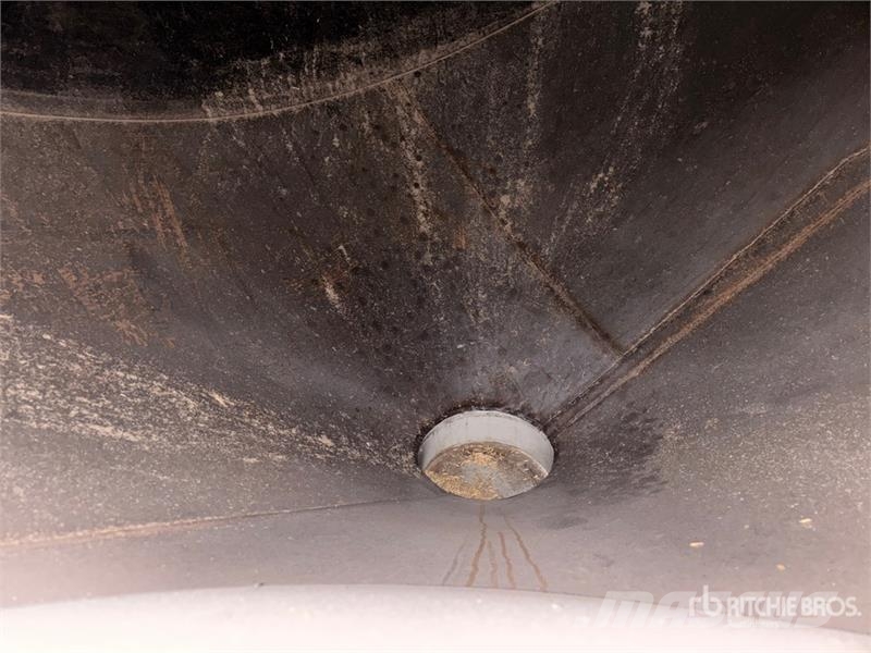 +/- 1700 bu Hopper Grain Bin Processering och lagring av skörd - Övrigt