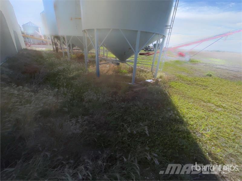 +/- 1700 bu Hopper Grain Bin Processering och lagring av skörd - Övrigt