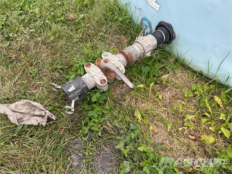  1700 gal Poly Water Tank صهاريج الوقود والصهاريج الإضافية
