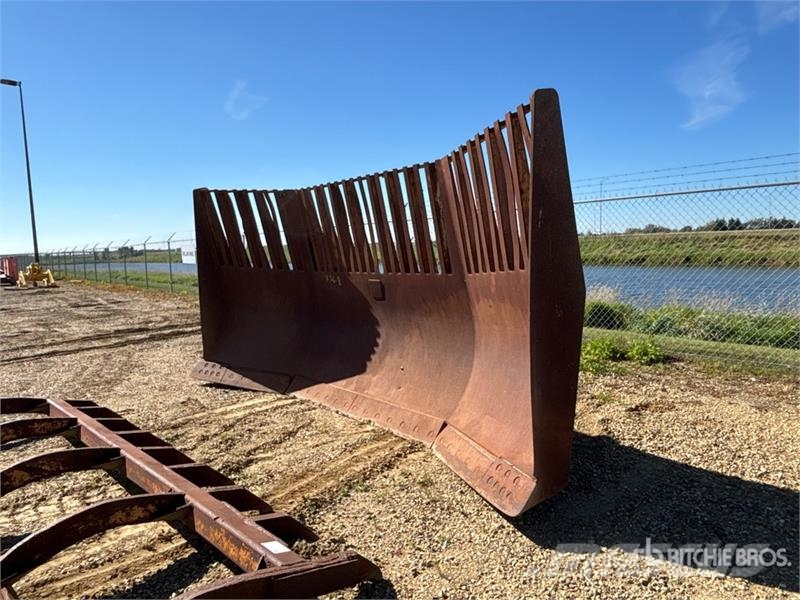 178 in Dozer Blade - Fits Cat 826G Леміші