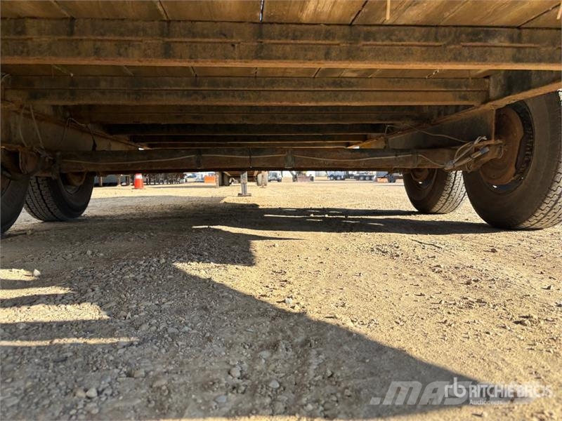 18 ft T/A Equipment Trailer Vehicle transport trailers
