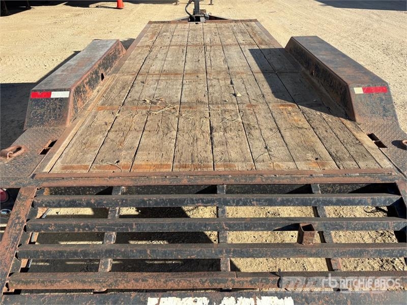 18 ft T/A Equipment Trailer Vehicle transport trailers