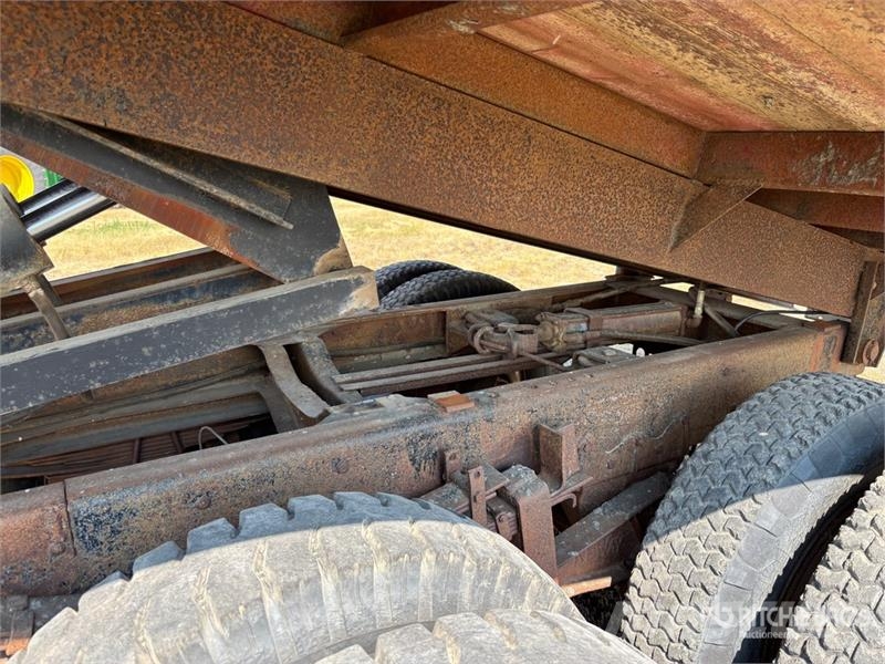 18 ft T/A Grain Trailer Transbordeur