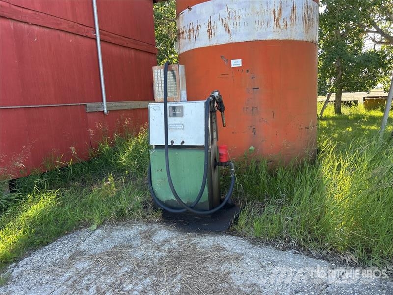 1800 L Steel Diesel Fuel Tank Kraftstoff- und Zusatzstoffbehälter