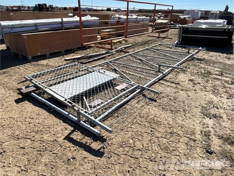  19 ft 3 in x 6 ft Gate & Chain Link Fencing Fencing equipment