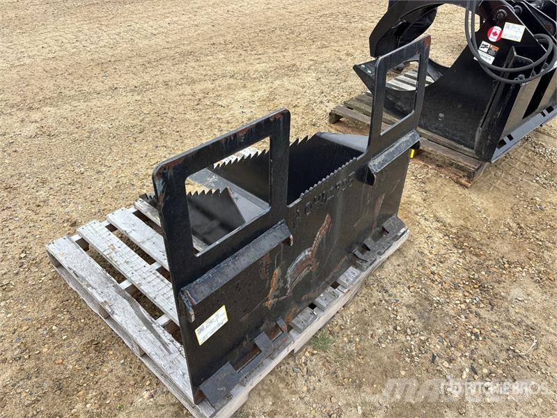  19 in Skid Steer Stump Bucket Kašike / Korpe