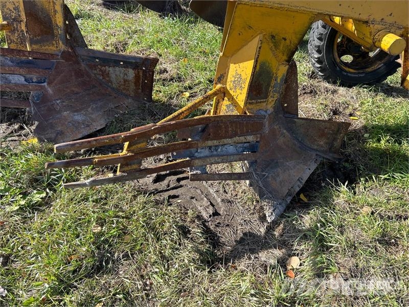  2 Bottom Breaking Plow محاريث