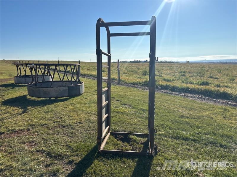 2 ft 7 in x ft 7 in Cattle Alley (Unused) Оборудование для животноводческих ферм