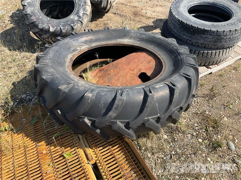 20.8-38 Tractor Tires Gume, točkovi i felne