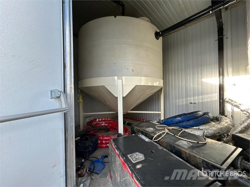 20 ft x 10 ft Skid-Mounted Sewer Shack w/Transfer Muud haagised