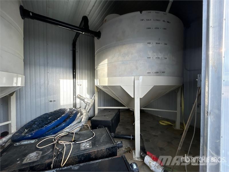 20 ft x 10 ft Skid-Mounted Sewer Shack w/Transfer Muud haagised