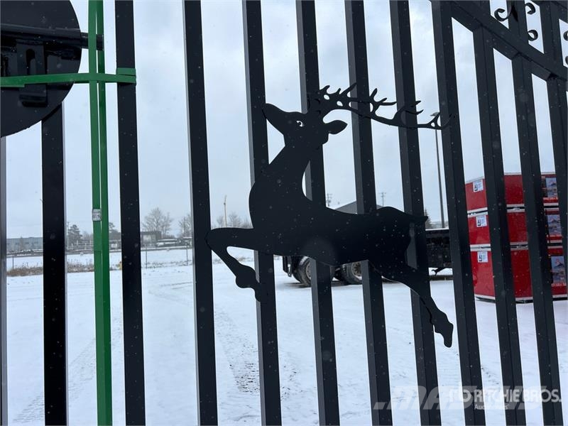  20 ft x 8 ft Steel Bi-Parting Driveway Gate (Unuse ماكينات زراعية - غير ذلك