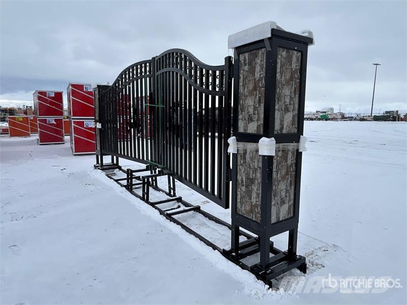  20 ft x 8 ft Steel Bi-Parting Driveway Gate (Unuse ماكينات زراعية - غير ذلك