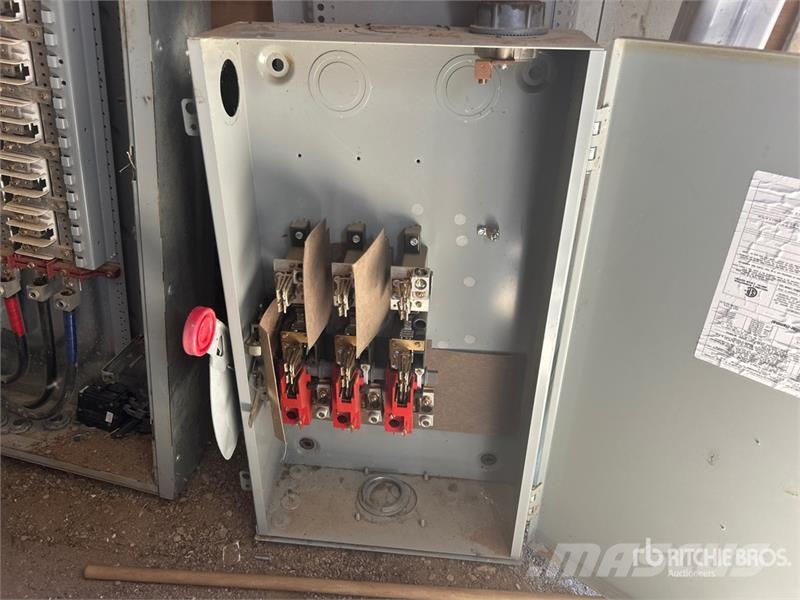 200 Amp Type 3R Breaker Panel Строителство - Други