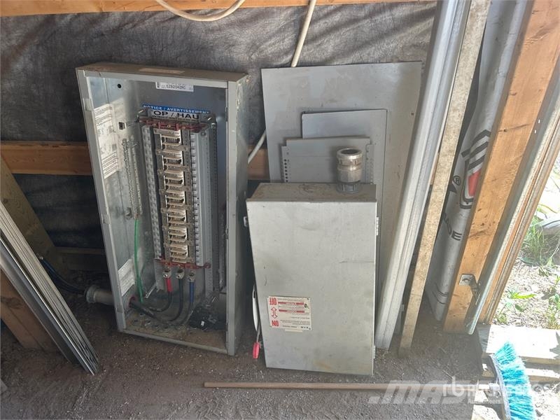 200 Amp Type 3R Breaker Panel Строителство - Други