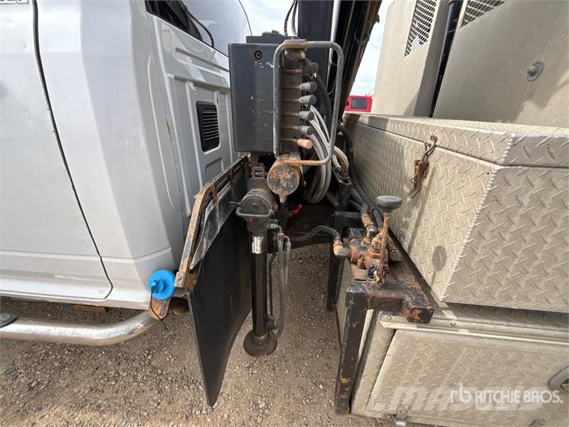 2009 Hiab 044D-4CLX 980 kg Knuckle Boom on Ram 55 Kranwagen