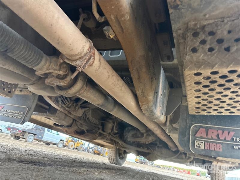  2017 Hiab 077ES-4CLX 2800 kg Knuckle Boom on  Ram  شاحنات الرافعات