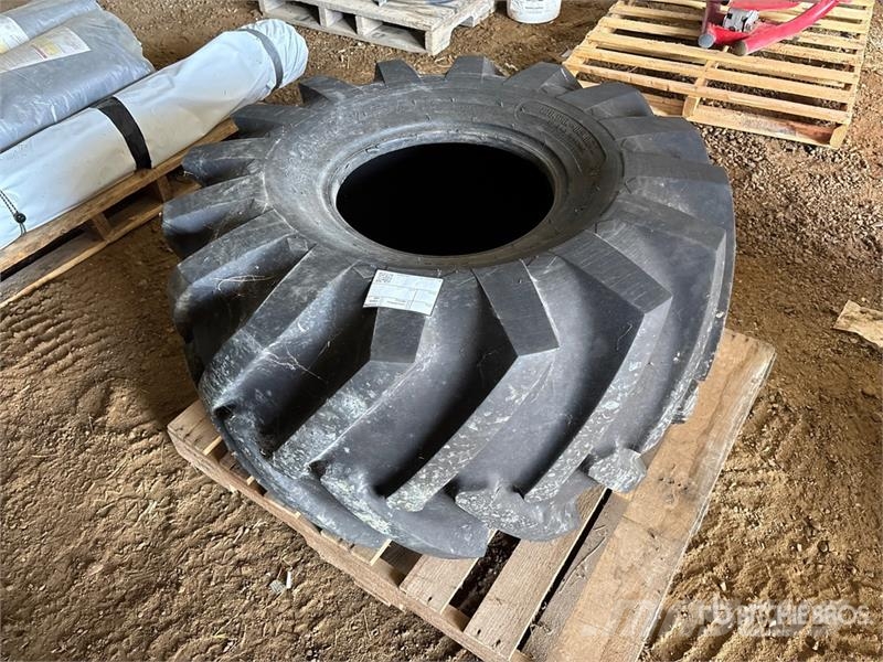 21.5L-16.1SL Tires Gume, točkovi i felne