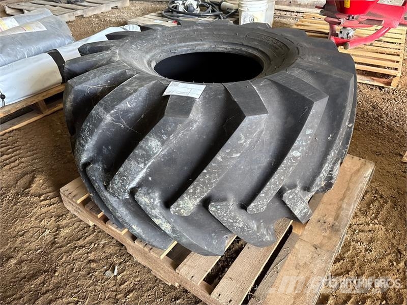 21.5L-16.1SL Tires Gume, točkovi i felne