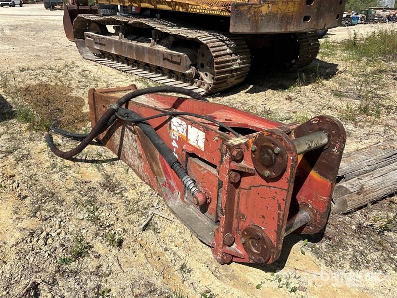  21 in Hydraulic Hammer Attachment - Fits Cat 235B Drugi deli