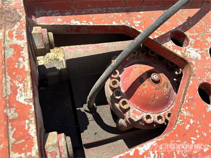  21 in Hydraulic Hammer Attachment - Fits Cat 235B Drugi deli