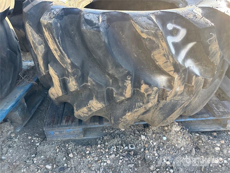 21L-24 Tires الإطارات والعجلات والحافات