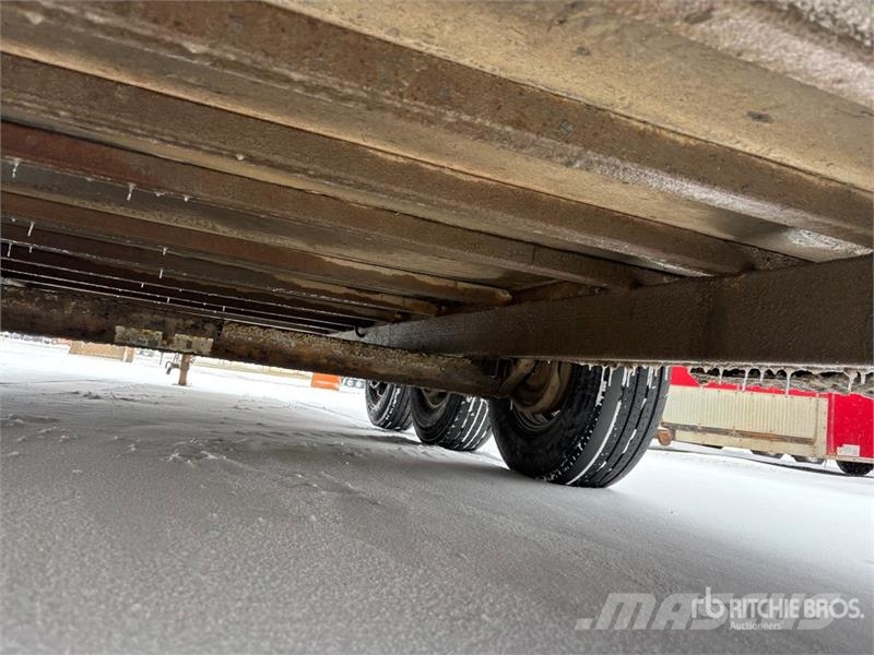 22 ft Tri/A Enclosed Trailer Прицепы-фургоны