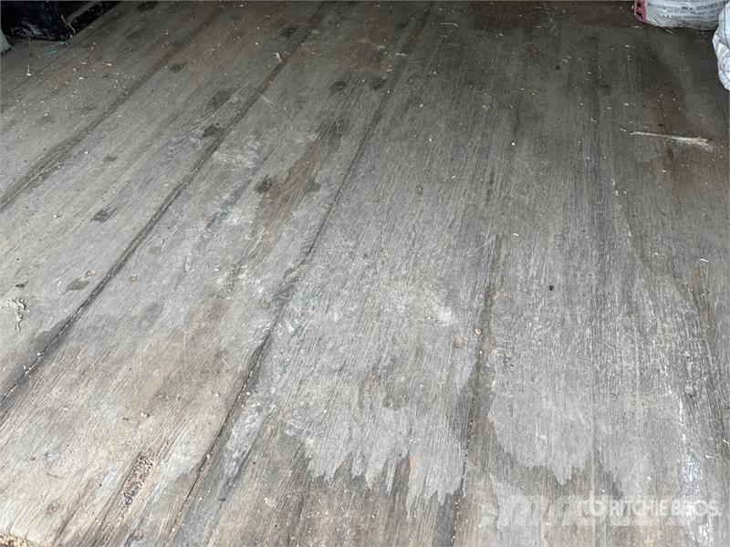  22 ft X 98 in Truck Cargo Box معدات النقل - غير ذلك