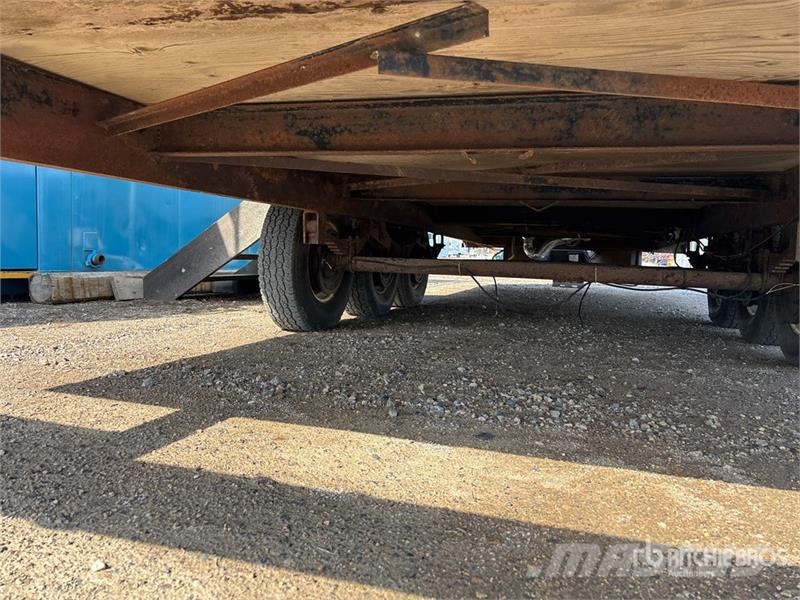  24 ft 5 in x 10 ft Portable Tri/A Trailer Mounted  Інші причепи