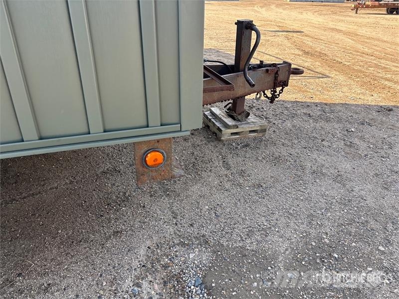  24 ft 5 in x 10 ft Portable Tri/A Trailer Mounted  Інші причепи