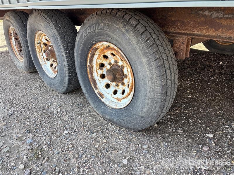 24 ft 5 in x 10 ft Portable Tri/A Trailer Mounted  Інші причепи