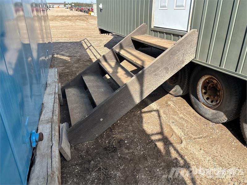  24 ft 5 in x 10 ft Portable Tri/A Trailer Mounted  Інші причепи