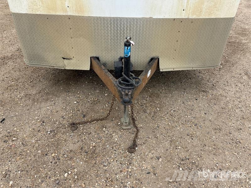 24 ft T/A Enclosed Trailer Прицепы-фургоны