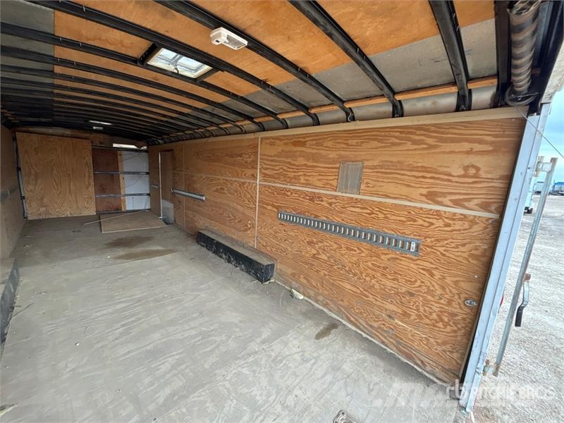 24 ft T/A Enclosed Trailer Прицепы-фургоны