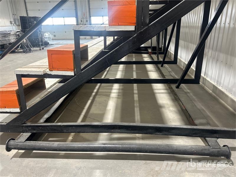 24 ft x 10 ft Seating Bleacher Andre komponenter