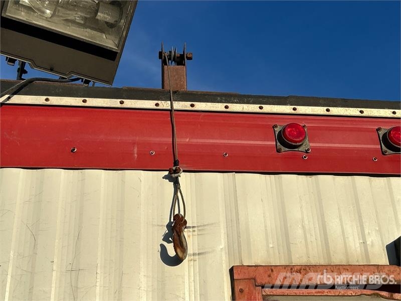 24 ft x 10 ft Skid-Mounted Shack Mobile Office Építőipar - Egyebek