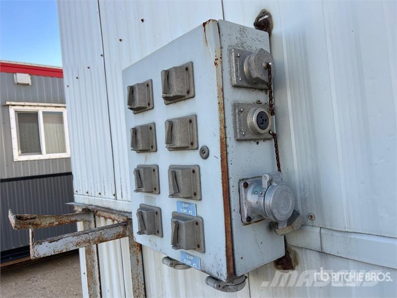 24 ft x 10 ft Skid-Mounted Shack Mobile Office Építőipar - Egyebek