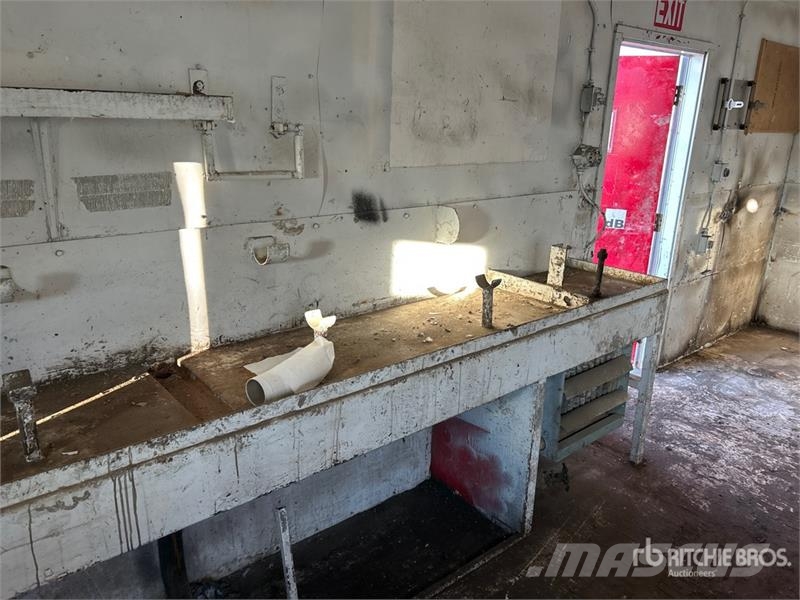 24 ft x 10 ft Skid-Mounted Shack Mobile Office Építőipar - Egyebek