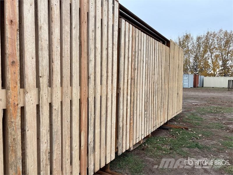 24 ft x 8 ft 10 in Heavy Duty Wind Fence (Unused) Livdyr annet utstyr
