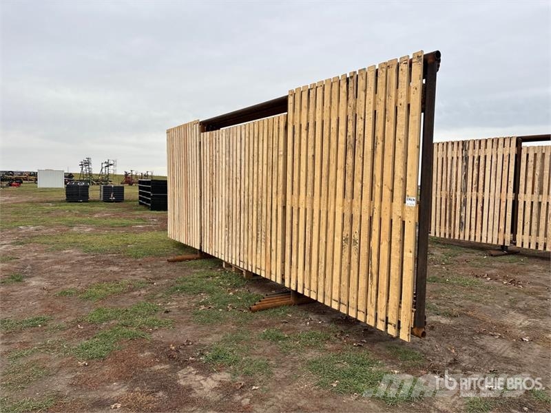 24 ft x 8 ft 10 in Heavy Duty Wind Fence (Unused) Livdyr annet utstyr