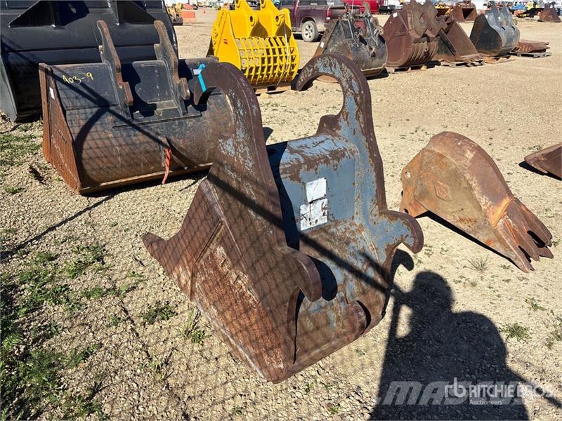 24 in Q/C Digging Excavator Bucket Godet