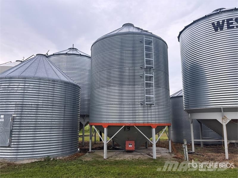  +/- 2400 bu 5 Ring Hopper Grain Bin Procesadoras de cultivos y unidades de almacenamiento / máquinas - Otros