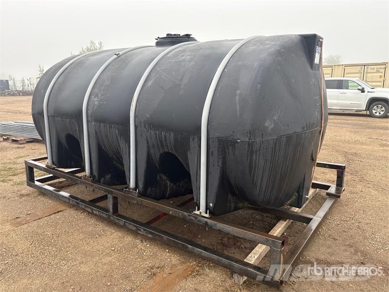  2400 gal Fertilizer Tank Mineral spreaders